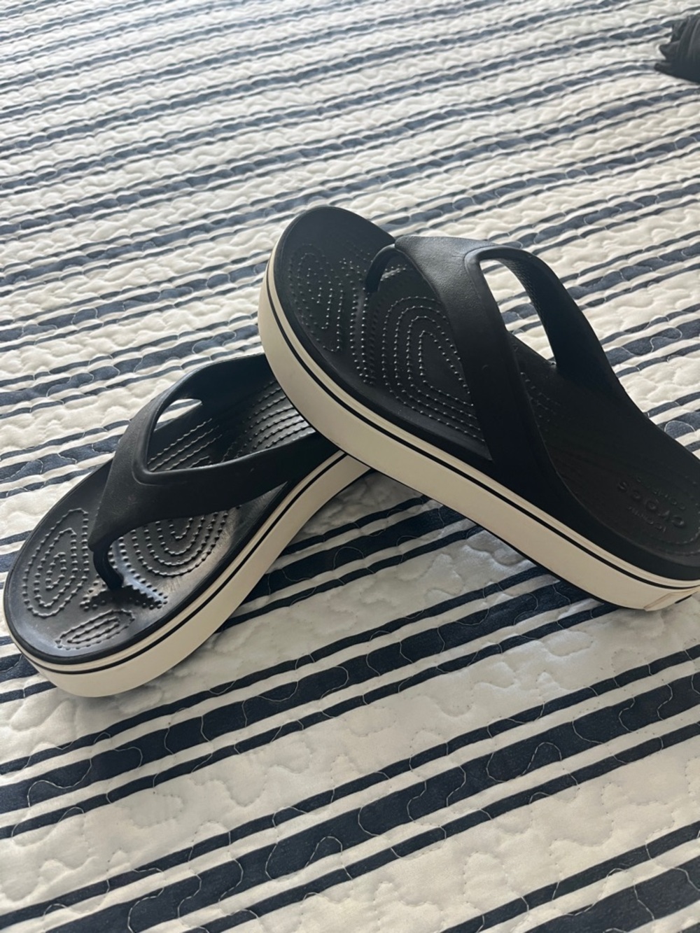 CROCS Black Slip-On Clog Sole